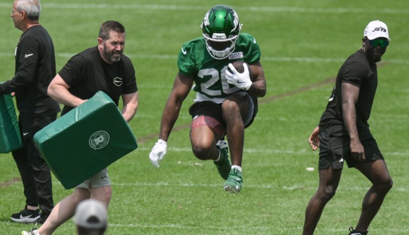 Breece Hall set for Huge Season, and we Mean it This Time