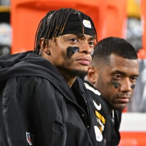 Up and Down day for Justin Fields at OTAs as Receivers Shine