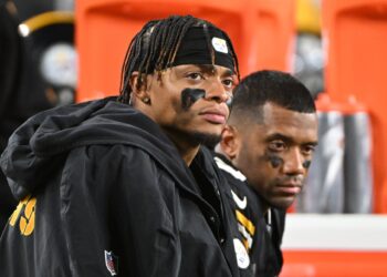 Up and Down day for Justin Fields at OTAs as Receivers Shine