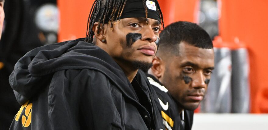 Up and Down day for Justin Fields at OTAs as Receivers Shine