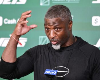 Aaron Glenn Praises Several Jets on day 1 of Mandatory Camp