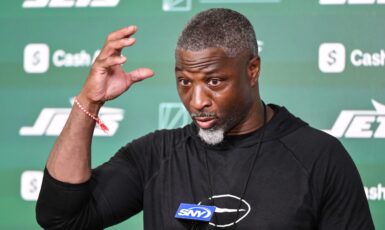 Aaron Glenn Praises Several Jets on day 1 of Mandatory Camp