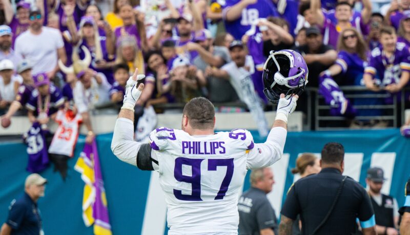 Jets Trade for DT Harrison Phillips