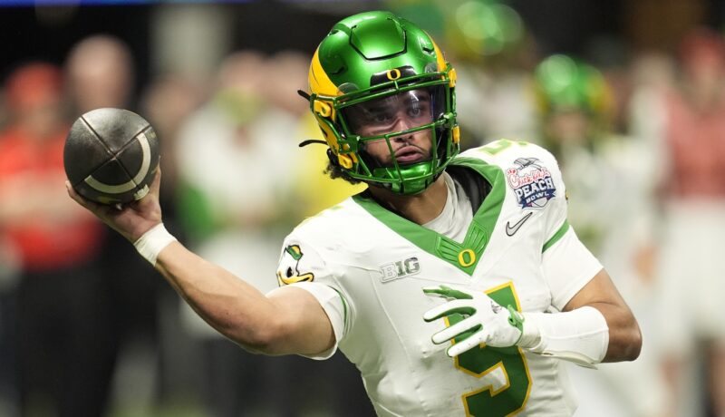 Dante Moore Draft Decision Leaves Jets in QB Bind
