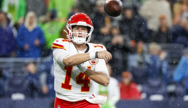 Jets Sign QB Bailey Zappe to Futures Deal