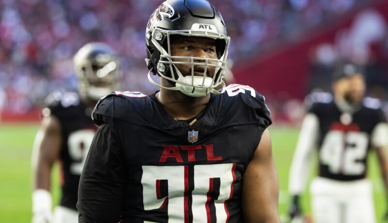 Jets add More Muscle up Front, Sign DT David Onyemata